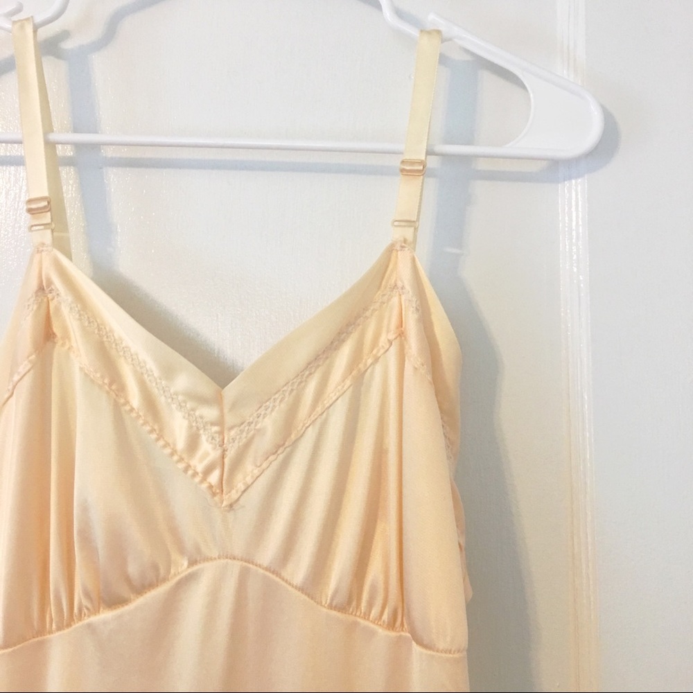 Vintage Pale Peach Slip